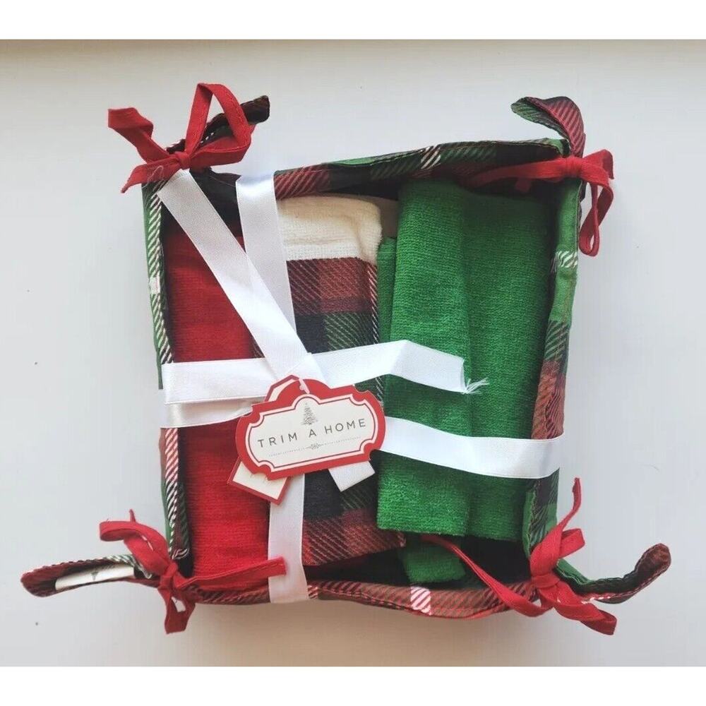 Vintage K-Mart Trim A Home Tea Towels And Bread Basket Set New Tags U182